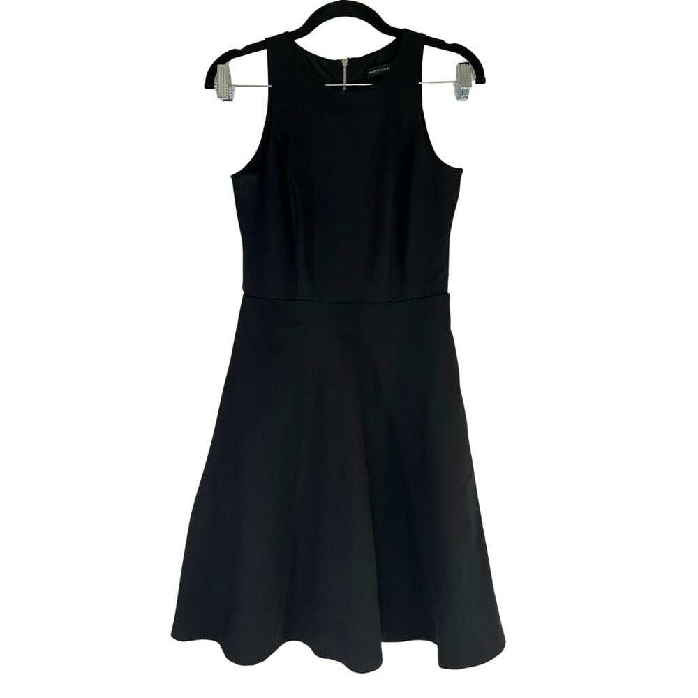White House Black Market Black Sleeveless Lined Zip Back Fit Flare Dress Size 0